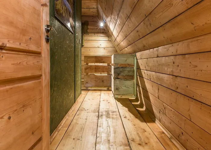 Szálloda Dom Drewniany Ozwa Gronków