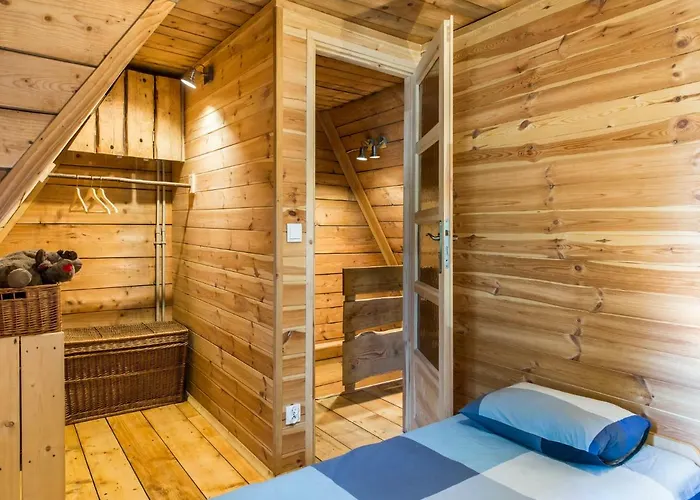 Szálloda Dom Drewniany Ozwa Gronków